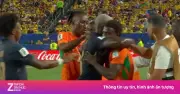Cái ôm hóa giải mâu thuẫn giữa Caicedo và Oulaï tại World Cup 2026