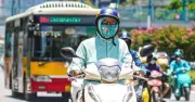 Cán bộ yêu cầu 2 con của cụ 97 tuổi lên làm ủy quyền