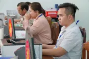 Công chức Hà Nội hoàn thành xuất sắc nhiệm vụ được nhận gấp đôi lương