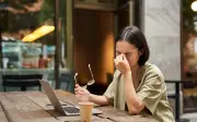 Càng lớn tuổi càng nên tránh 5 tư duy khiến tài lộc tiêu tan