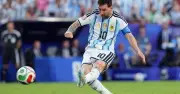 Công nghệ Connected Ball hé lộ bí mật cú hat-trick lịch sử của Messi