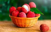 Cảnh báo: Ăn vải sai cách có thể khiến đường huyết tăng vọt