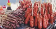 Cảnh báo: Ăn xúc xích, thịt nguội mỗi sáng có nguy cơ ung thư cao hơn thịt nướng