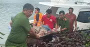 Cảnh sát đường thủy Vĩnh Long cứu sống người đàn ông nhảy cầu Cổ Chiên