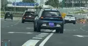 CSGT mật phục xử lý tài xế ra vào cao tốc sai quy định, phạt 5 triệu đồng