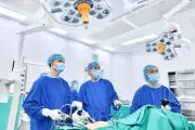 Cứu nữ bệnh nhân 45 tuổi thoát nguy cơ thủng đại tràng do polyp tái phát phức tạp