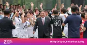 Cầu thủ bóng đá nữ Triều Tiên bật khóc khi gặp ông Kim Jong-un