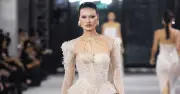Cựu VĐV bóng chuyền Phạm Thị Minh Huệ tỏa sáng trên sàn catwalk