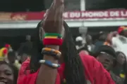 CĐV Ghana 'làm phép' tung bột trắng khiến Anh bị cầm hòa tại World Cup 2026