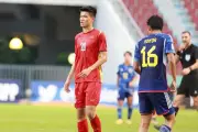 CĐV Đông Nam Á lo ngại trước trung vệ 1,95m của tuyển Việt Nam