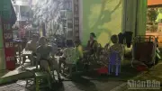 Dân Hưng Yên bức xúc vì cắt điện 4 tiếng tối nắng nóng, đèn đường vẫn sáng