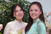 Dàn mỹ nhân VTV thư giãn cuối tuần với cắm hoa và thưởng trà sen