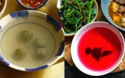 Dùng nước luộc rau làm canh: Thói quen tiết kiệm của người Việt lợi hay hại nhiều?