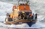 EU tăng cường ngăn chặn di cư trái phép qua eo biển Manche