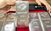 Giá bạc trong nước bứt tốc mạnh, vượt 72 triệu đồng/kg