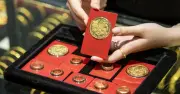 Giá dầu và vàng, bạc không còn biến động cùng chiều: Nguyên nhân từ đâu?