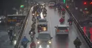 Gió mùa đông bắc tràn về, mưa rất lớn, nhiệt độ giảm sâu từ chiều tối nay