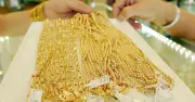 Giá vàng giảm hơn 53 triệu đồng/lượng từ đỉnh, rủi ro tăng cao