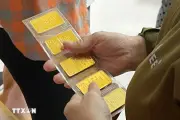 Giá vàng giảm nhẹ, SJC giao dịch ở ngưỡng 14,6 triệu đồng
