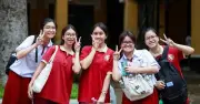 Giá vàng lao dốc không phanh, người mua lỗ nặng