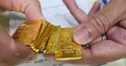 Giá vàng lao dốc, nhà đầu tư ôm vàng đỉnh mất trắng hàng trăm triệu