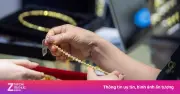 Giá vàng miếng SJC lao dốc, sắp mất mốc 141 triệu đồng/lượng
