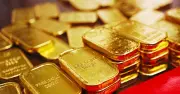 Giá vàng sắp mạnh, nhà đầu tư tháo chạy, Trung Quốc âm thầm mua vào
