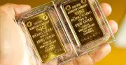 Giá vàng đầu tuần bùng nổ: thế giới vượt 4.300 USD/ounce, trong nước tăng tới 3 triệu đồng/lượng