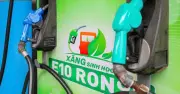 Giá xăng dầu đồng loạt giảm mạnh, xăng E10 xuống mức thấp kỷ lục