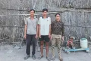 Gia cảnh khốn khó của gia đình 4 người trong căn nhà dột nát