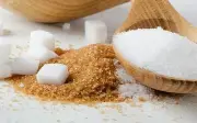 Gia hạn biện pháp chống bán phá giá đường mía Thái Lan thêm 5 năm