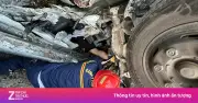 Giải cứu tài xế mắc kẹt trong cabin xe tải lật trên cao tốc La Sơn - Túy Loan