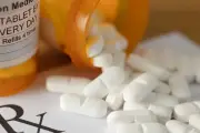 Gần 1 triệu chai thuốc tim mạch và thận bị thu hồi tại Mỹ do vật thể lạ