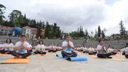 Gần 400 người đồng diễn Yoga tại Sa Pa nhân Ngày Quốc tế Yoga 2026