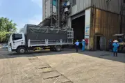 Hà Nội giám sát tiêu hủy lô thực phẩm nhập lậu trị giá 328 triệu đồng