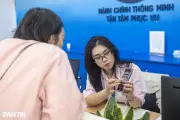 Hà Nội truy trách nhiệm vụ người dân gặp khó khi làm thủ tục hành chính