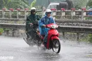 Hà Nội và Bắc Bộ mưa dông, cục bộ có nơi mưa rất to trên 100mm