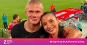 Haaland ôm bạn gái sau cú đúp, Na Uy lần đầu vào vòng knock-out World Cup