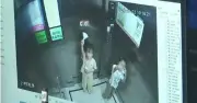 Hai bé gái 9 tuổi kẹt thang máy 2 giờ, cầu cứu 50 lần bị bảo vệ ngó lơ