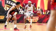 Hanoi Buffaloes hạ Saigon Heat 84-81, giữ vững ngôi đầu bảng VBA