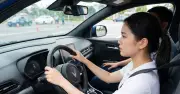 Học lái xe ô tô điện được cấp bằng hạng B.01 từ năm 2025