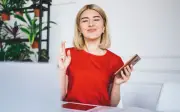 Hội chứng cô gái may mắn: Xu hướng tích cực hay cạm bẫy tâm lý?