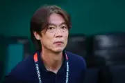 HLV Hong Myung Bo từ chức sau khi Hàn Quốc bị loại ở World Cup 2026
