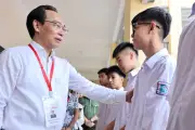 Hơn 1,2 triệu thí sinh bắt đầu thi tốt nghiệp THPT 2026 với môn văn
