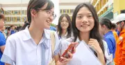Hơn 1,2 triệu thí sinh thi ngữ văn, 12 em bị đình chỉ vì vi phạm quy chế