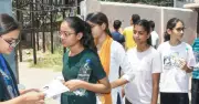 Hơn 2,2 triệu thí sinh phải thi lại vì nghi lộ đề