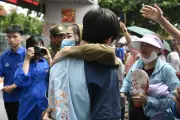 Hơn 300 thí sinh vắng mặt trong kỳ thi vào lớp 10 chuyên Hà Nội