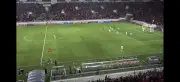 Hành động phản cảm của cầu thủ U19 Indonesia với trợ lý U19 Việt Nam