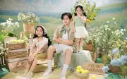 Hình ảnh 3 người con đẹp như tranh vẽ của nhà Khanh Thi - Phan Hiển