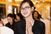 Hoa hậu Bảo Ngọc xin lỗi vì lỗi AI trong thư trúng tuyển thạc sĩ, giải thích học bổng 15.000 USD